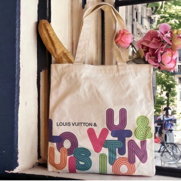 Louis Vuitton Exhibition Limited Edition Tote - Picture 5 of 7